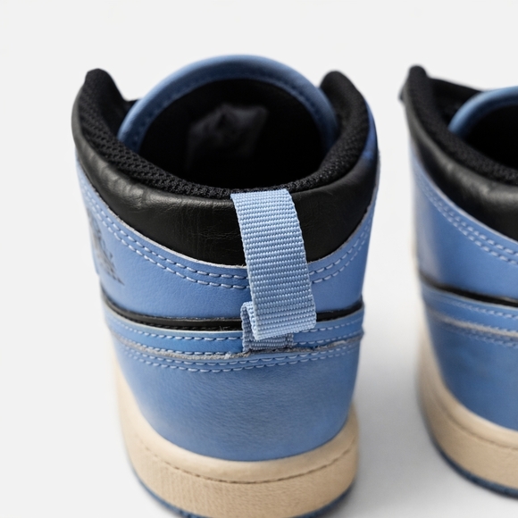 Air Jordan 1 Mid Kids Sneakers - University Blue/Black- US 3Y - Picture 6 of 6